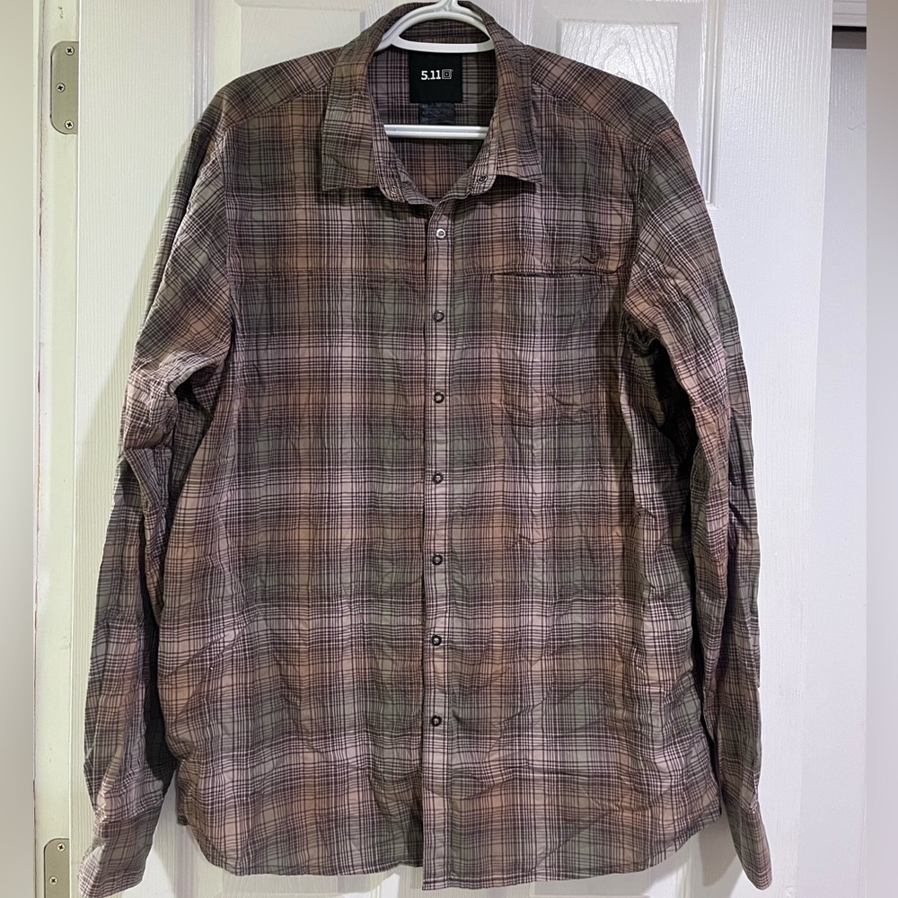 5.11 Tactical Long Sleeve Button Down Shirt. Medium.